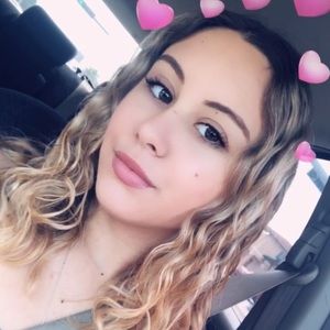 Meet your Posher, Katelin